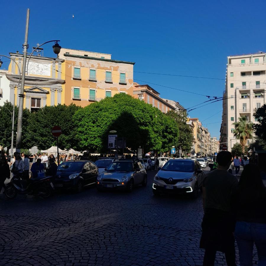 דירות נאפולי Piazza Carita' Centro Storico מראה חיצוני תמונה