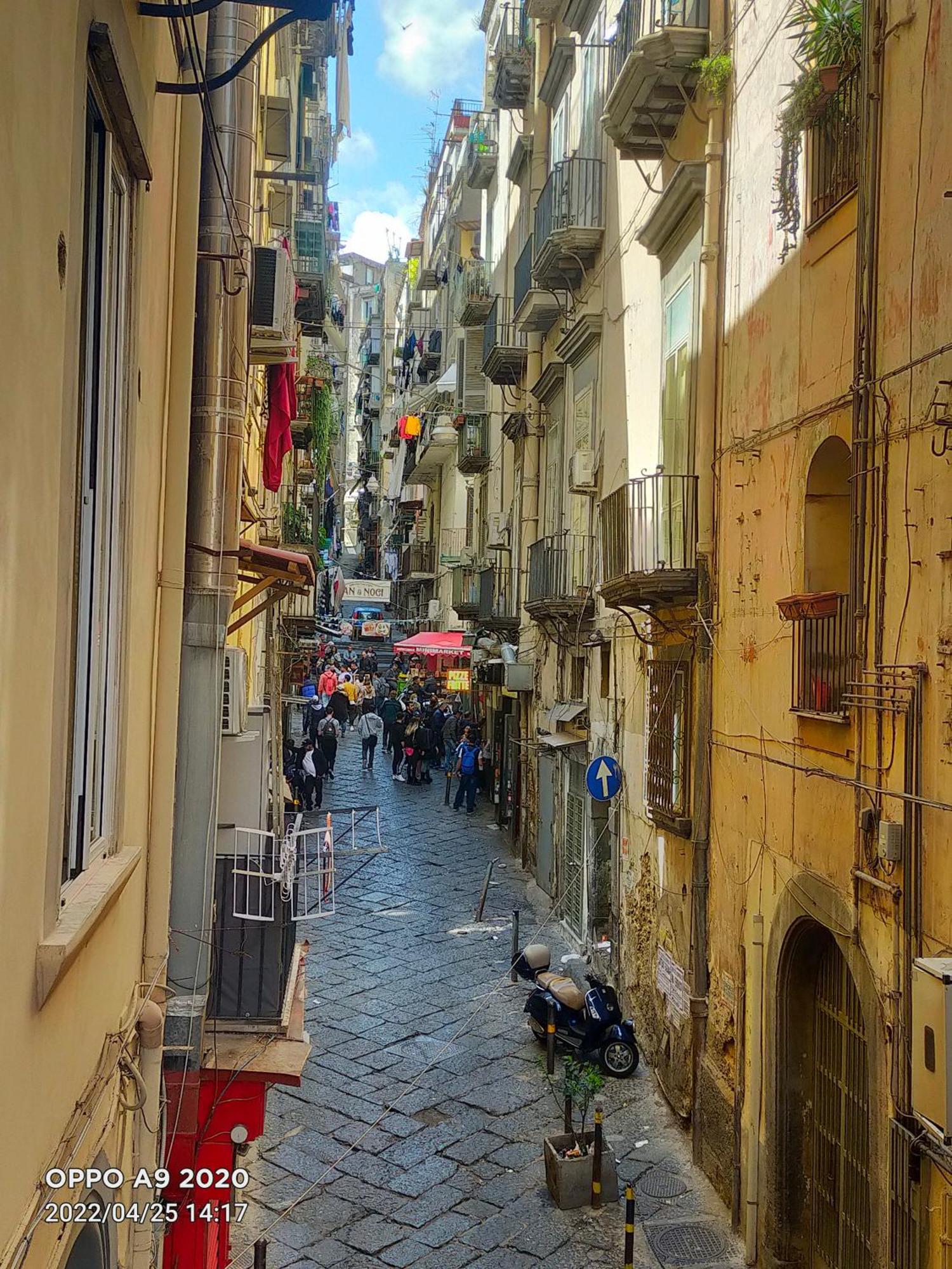 דירות נאפולי Piazza Carita' Centro Storico מראה חיצוני תמונה